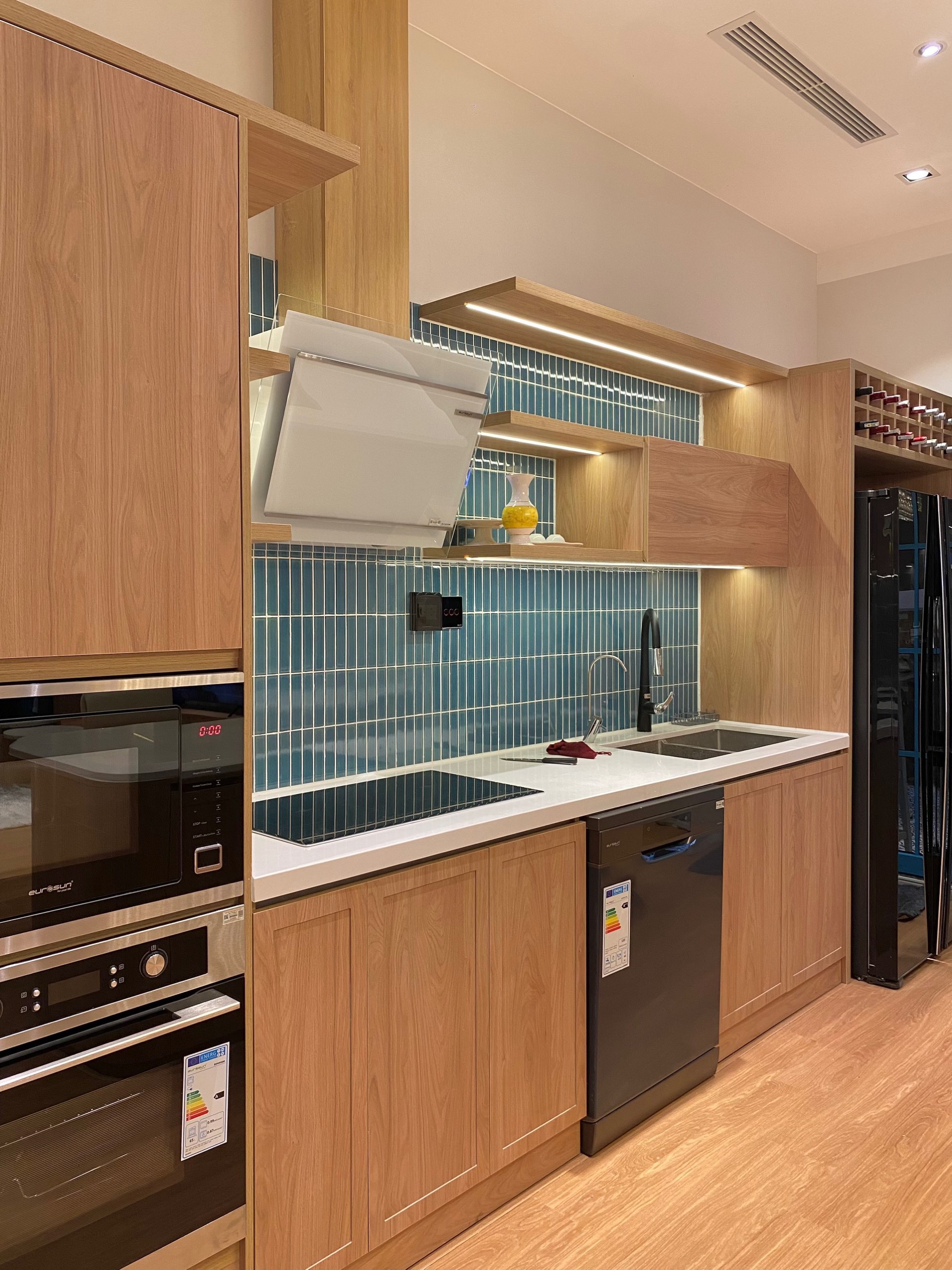 26A1E13F-B615-45A2-A06F-16D395A32F90