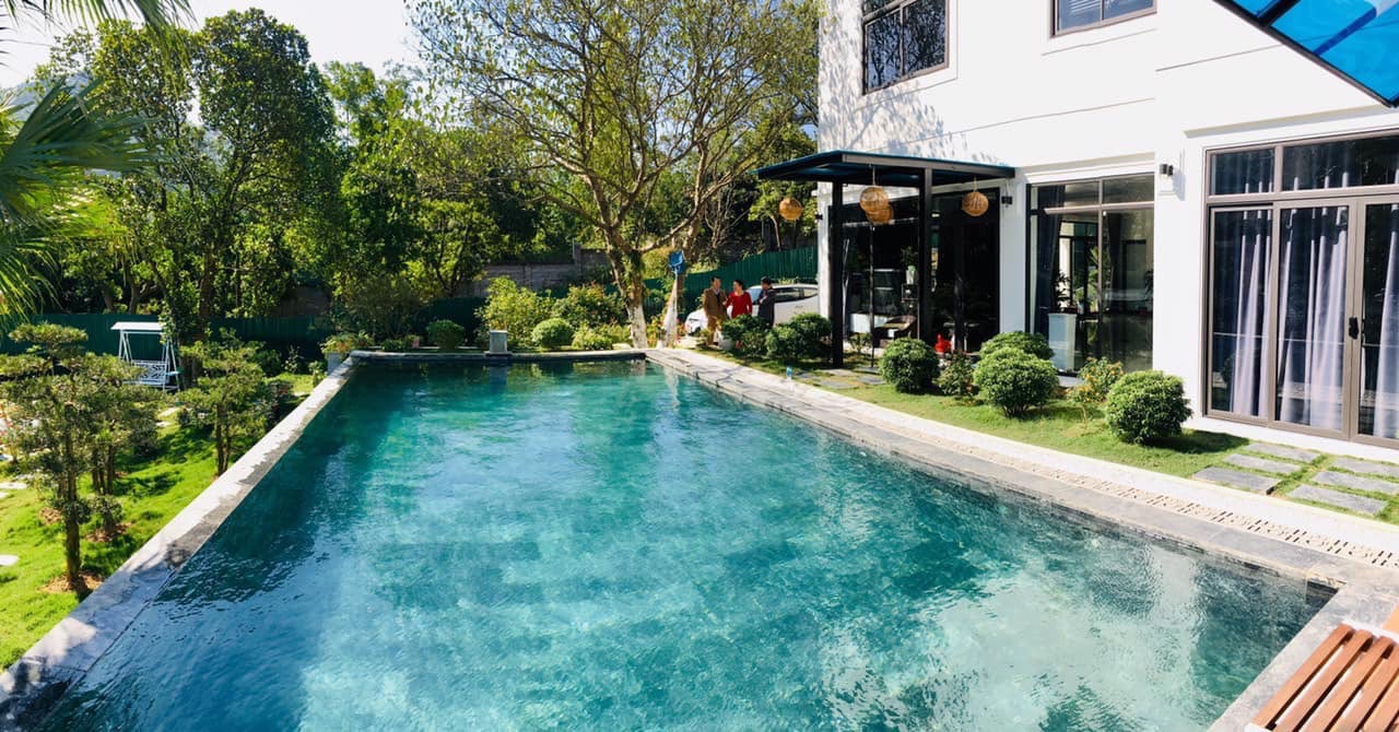 FFE77A94-4725-47E6-A589-431C781292D9