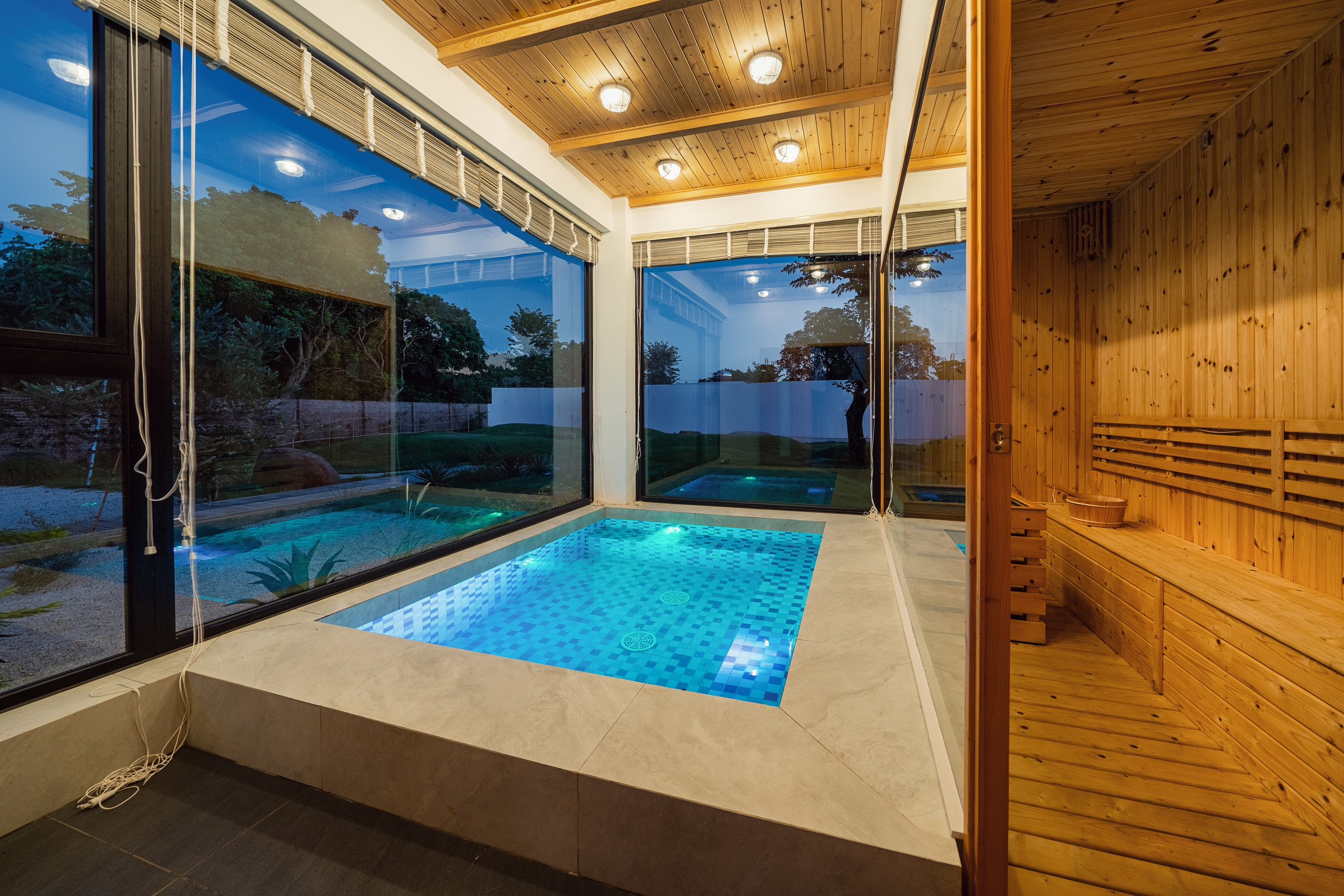 z5737613829667_c897e4e2add2a10e7be9aefd7cf274b6