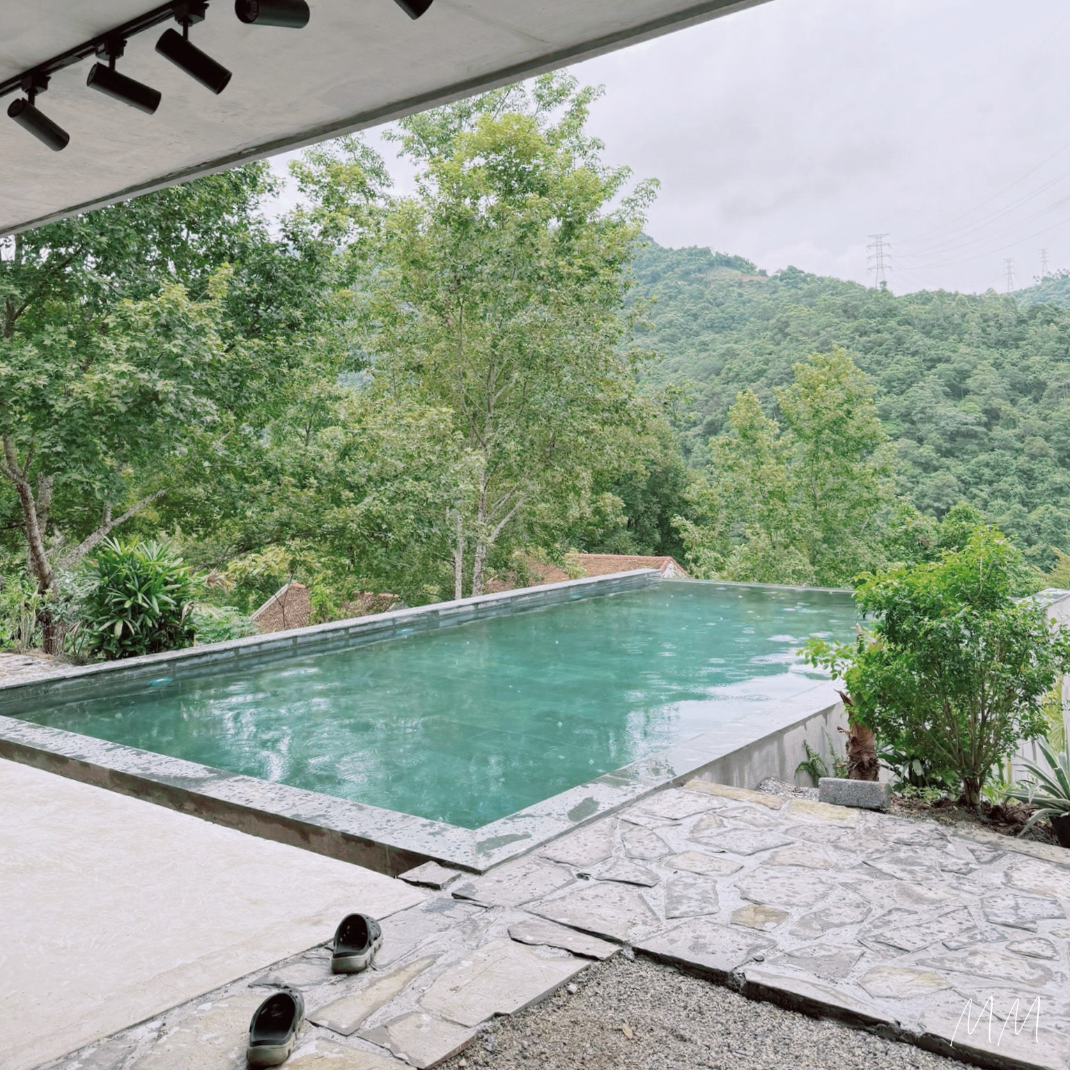 z5742081899053_30a9d4800d37a16bcfd97505209d436f