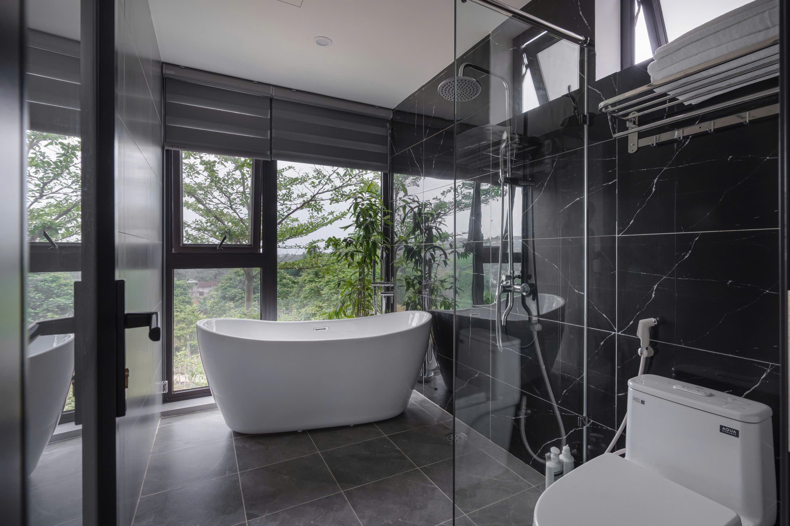 z5762243366536_94f97370e45291677655e51777f64cb0